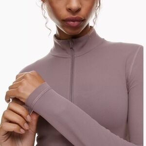 Aritzia Tna Golden BUTTER Limit Zip-Up Size Medium Purple